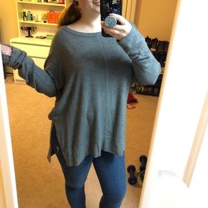 EUC Women’s Francesca’s Collections Oversized Long Sleeve Top size Medium